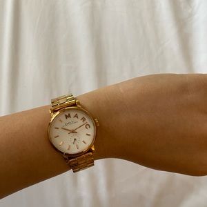 Marx Jacobs Rose Gold Watch - women’s 32mm